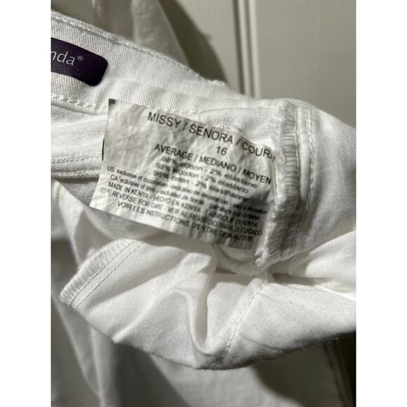 Gloria Vanderbilt Amanda White Jeans - Size 16, Pre-owned - Picture 3 of 5